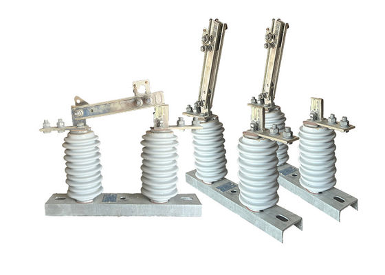 kualitas  Portable Outdoor 1 pole Disconnector Switch Safety Operated AC Power 1000A Vertical Group Disconnect Switches pabrik