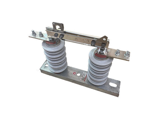Single Phase Outdoor Disconnector Switch Tegangan Tinggi 30kV Untuk Substation Loadbuster Disconnect Switch