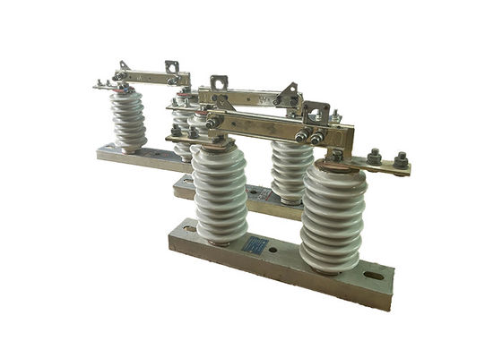 Single Phase High Voltage Isolator Switch Porcelain Outdoor Vacuum Circuit Breaker 1250A 12kV Untuk Substation