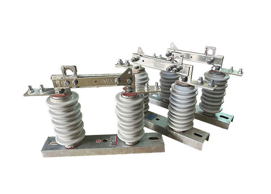 Porcelain Tegangan Tinggi Isolator Listrik Untuk Putus Grup Dioperasikan Putus Switch 700Pa Tekanan Angin