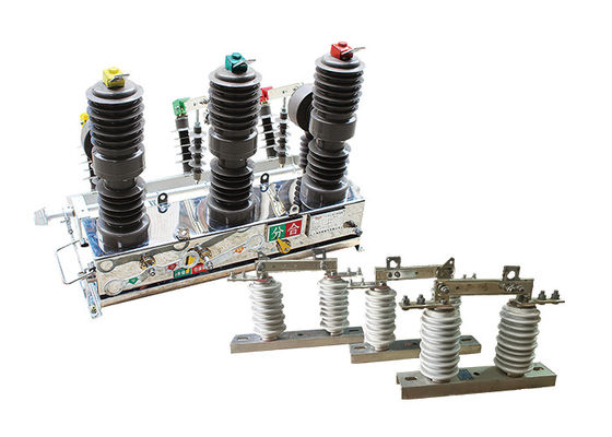 ZW32-12 Series Pole Mounted Automatic Circuit Breaker Mudah Operasi GB1984 / GB11022 Dengan Outdoor Disconnect Switch