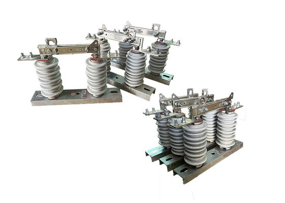 Industrial High Voltage Disconnect Switch Untuk Melindungi Single Phase Overhead Line Disconnect Switch 700 Pa Kecepatan Angin