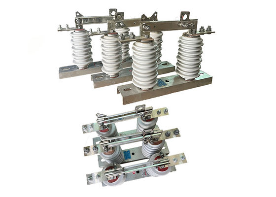 1250A High Voltage Electrical Switch 36kV Keramik/Baja Yang Digunakan Untuk Substation Group Disconnect Switch