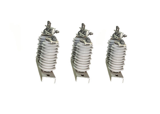 Ceramic High Voltage Disconnector Switch Mudah Instalasi 630A 12kV Electrical Isolator Switch Untuk Sistem Daya