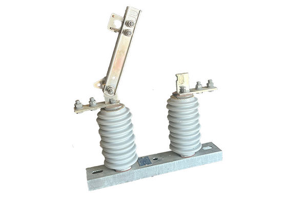 Perlindungan otomatis Outdoor Disconnector Switch GW9 Series Single Phase High Voltage Porcelain Disconnect Switch