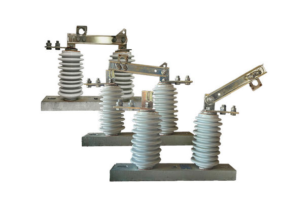 Porcelain Isolator High Voltage Outdoor Disconnector Switch GB 1985-2014 Dioperasikan Untuk Sistem Transmisi Listrik
